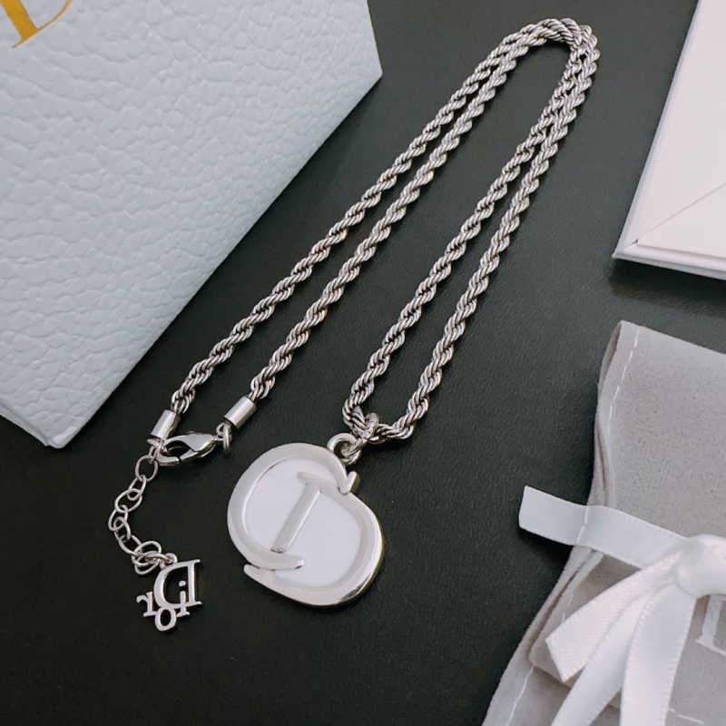 chr1st1an D10r necklaces